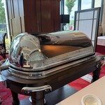 RoastBeef&Grill ROSSINI - ワゴンに載せてローストビーフを運んできます