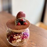 とろける牛ホホ専門店 cheek - 期間限定ティラミスパフェ