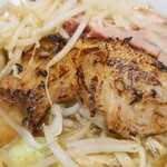 ラーメン二郎 - 炙