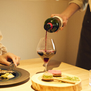 日本酒・日本葡萄酒◆从当地生产者采购的精选饮品，干杯！