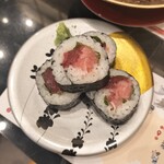 廻転とやま鮨 - 中巻。結構食べ応えあります