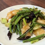 中国料理 四川 - ニンニクの茎と海老のトウガラシ炒め