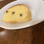 ラコンチャ - アンチョビとグリュイエールチーズのカナッペ