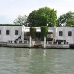 Ristorante Antico Martini - グッケンハイム美術館を運河から見る