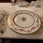 ヴァンサン - フランスリモージュの華麗なお皿