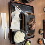 感動の肉と米 島田店 - 