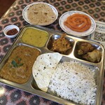 インド料理 パリワル - 北インドのターリー
