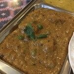 インド料理 パリワル - ぽってりまったりな感じがたまらないじゃがいもとグリンピースのカレー