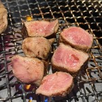 厚切り牛タン 焼肉一心たん助 - 