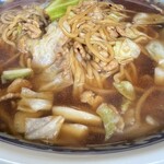 こばや食堂 - 焼きそばらしい具材。