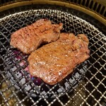 厚切り牛タン 焼肉一心たん助 - 