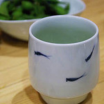 Sudou Sakana Ten - かわいいお湯飲み。一杯ずつ淹れてくださるお茶が美味しい。
