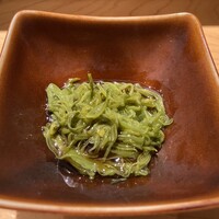 SUSHI TOKYO TEN、 新宿店 - めかぶ