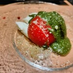 彩屋 - トマトとモッツァレラのカプレーゼ