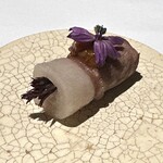 ラ・ヴァガボンド - 猪のロースト　蔓紫　ムラサキシシトウ