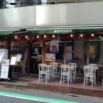 FRAMES - 店舗外観、お店は東急ストアの向かい側です