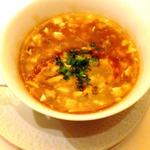 倶楽湾 - スーラータンふうフカヒレスープ。