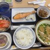 東新宿食堂