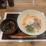 そうめん屋はやし - 豆乳温玉肉ラー素麺
寝かせ玄米のミニ鶏そぼろ丼　¥1,080