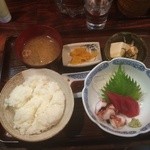 Umi sachi - 刺身定食800円