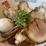 らぁ麺みずがめ食堂 - 料理写真:味玉チャーシュー鶏油まぜそば