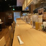 とんかつわか葉　 - ドレッシングは冷蔵保存ぽい