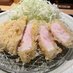 とんかつわか葉　 - きれいなピンク♡