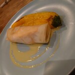 Bistro TAKU - ノルウェーサーモンのなんちゃら巻き　スイートパプリカグリル　なんちゃらソース（笑）
