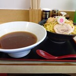 栄昇らーめん 匠 - 全体像