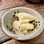 読谷 石窯ピザ酒場まるき - 生ハム入りポテトサラダ