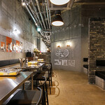 サムギョプサルと韓国料理 コギソウル - 奥テーブル全景2