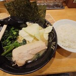 ラーメン ビッグ - 最後の塩とんこつ♪