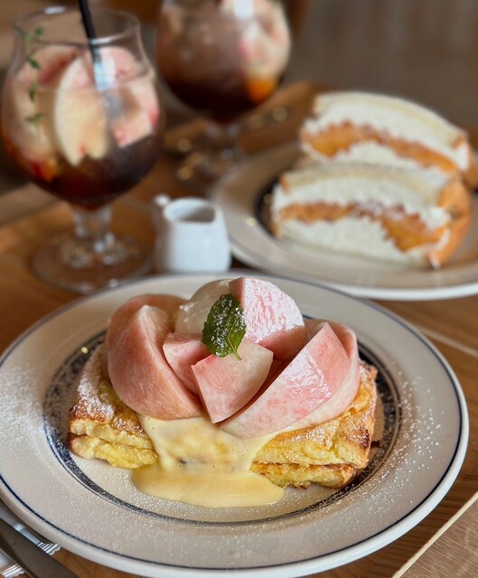 THE SANDWICH BELL photo 2