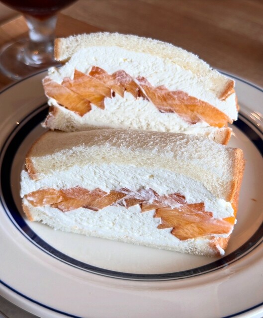 THE SANDWICH BELL photo 3