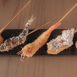 季節の食材使用◆食材に応じ揚げ時間を調整するこだわりの串焼き