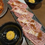 ホルモン・焼肉 一休亭 元 - 一休上ロース