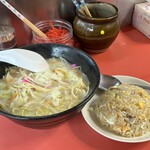 三陽軒 - ちゃんぽん・半チャーハン