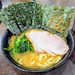 ラーメン 杉田家 千葉駅前店
