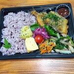 Obento屋 - 料理写真:北海道秋刀魚フライ大葉と南高梅だれ
