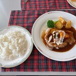 桃花水 - ★本日のランチ（豚ロースのソティーズッキーニ添 ・1100円税込）★