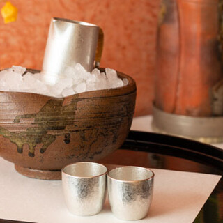 九州産をはじめ、全国のこだわりのお酒が楽しめるお店