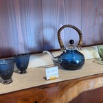 茶館きっかわ 嘉門亭 - サロンで使用しているガラスの器