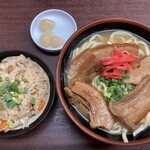 うちなーすばヤージ小 - ジューシー¥300  三枚肉そば¥950