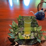 茶館きっかわ 嘉門亭 - 2杯目・見た目もヒンヤリ