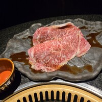 個室 和牛焼肉 吟 難波店 - 