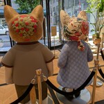 グッチオステリアダマッシモボットゥーラ - １階GUCCI店舗のボーちゃんとボリス君　ヒグチユウコさんの手描きサイン入り