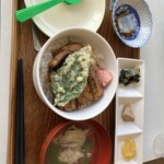 浜のかあちゃんめし - ウツボ丼