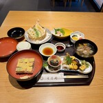 料亭・旅館 半月庵 - 