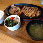 ひこま豚食堂＆精肉店 Boodeli - 