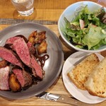 トラットリア ティンブロ - 牛ハラミ250gステーキ